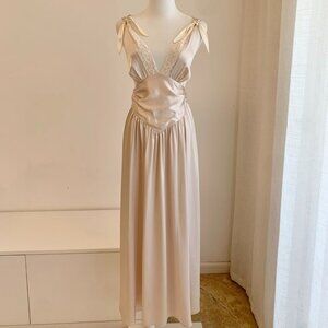 Helsa light pink silk satin dress